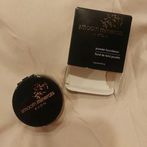 Avon smooth minerals powder foundation soft ivory